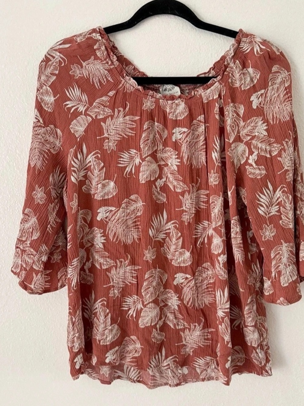 Late August Floral Rayon Blouse in Red & White Size XL Like New